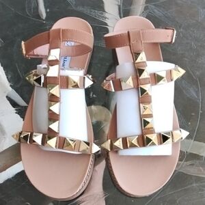 Forever Link Tan and Gold Studded Sandals